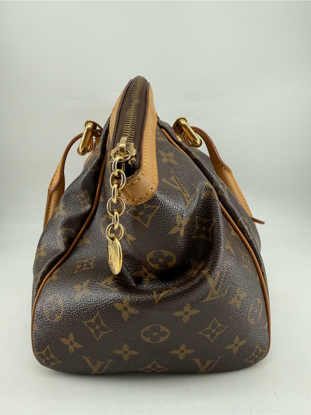 Louis Vuitton Tivoli GM Monogram Canvas Handle Bag - Picture 11 of 14